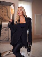 Damska marynarka z koronką