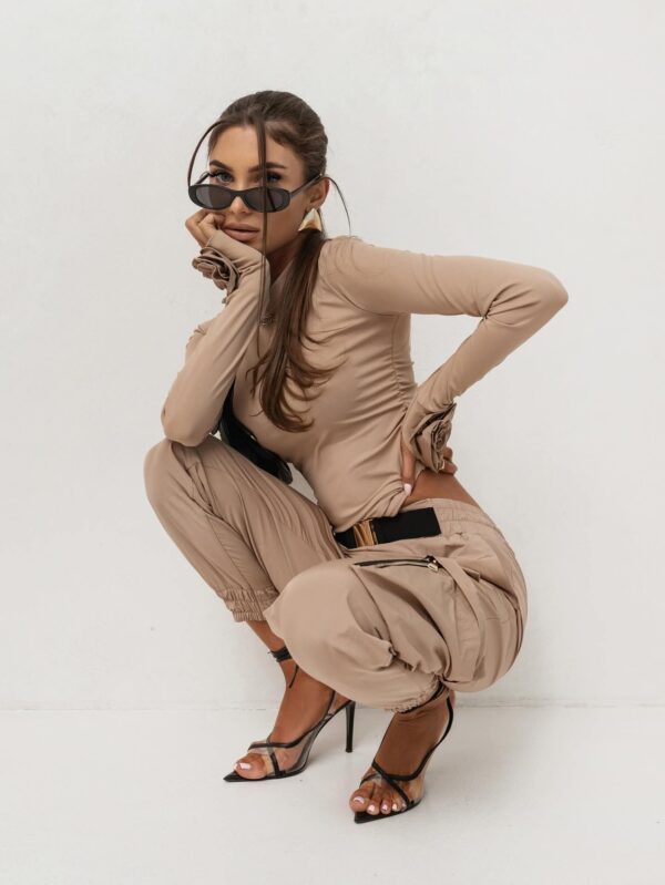 Spodnie ADDICT w kolorze beżowym