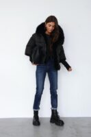 Puchowa kurtka z odpinanym futerkiem